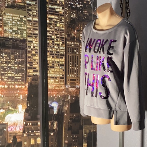 M - JUICY COUTURE - sequin I WOKE UP LIKE THIS grey / purple sweater - Picture 5 of 16